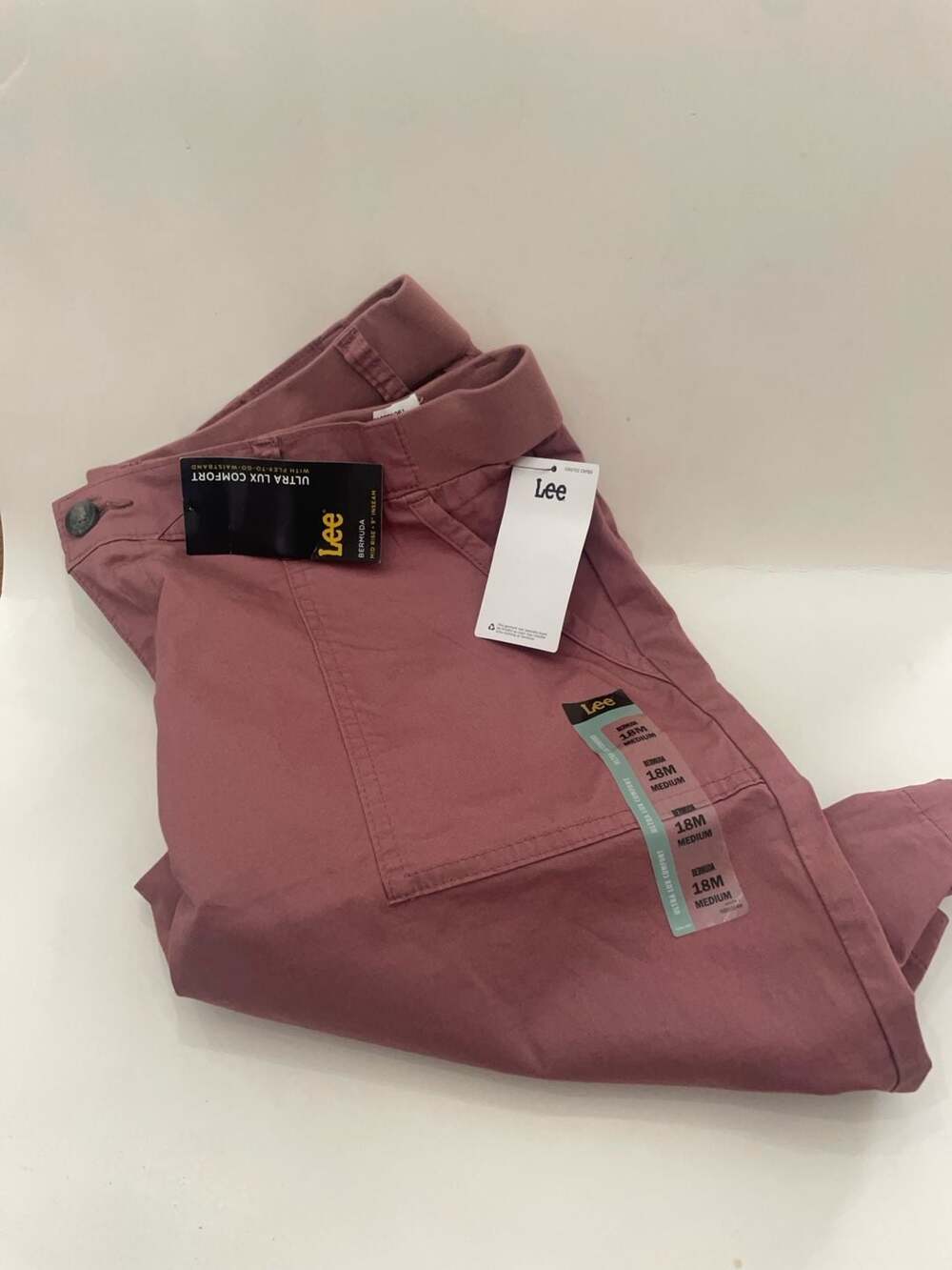 Women’s 18 Lee Ultra Lux Comfort Bermuda Shorts New With Tags